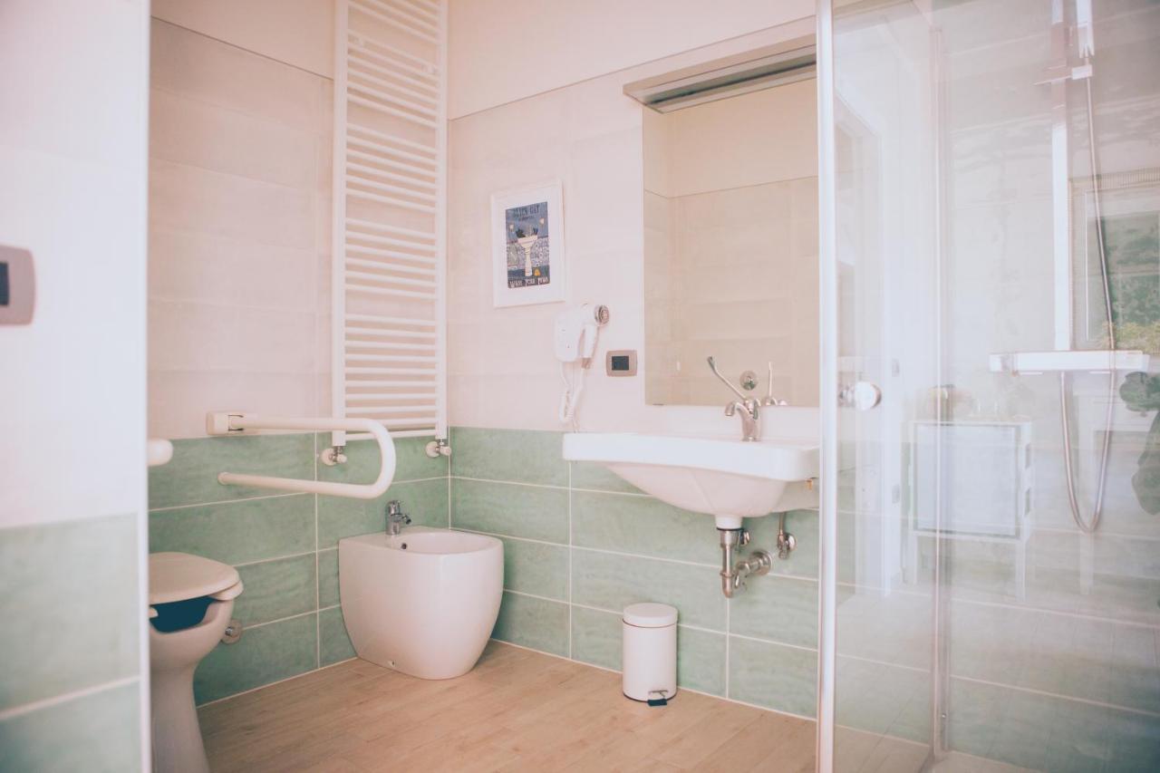 Al Gattosaggio Bed & Breakfast Montecarlo Eksteriør bilde